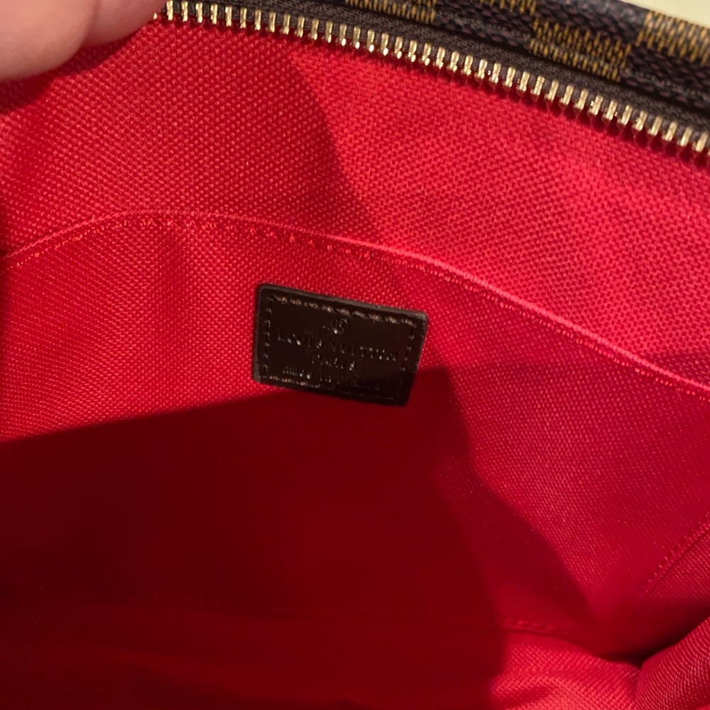 Elegant Checkered Brown Toiletry Bag NWOT - Picture 3 of 5